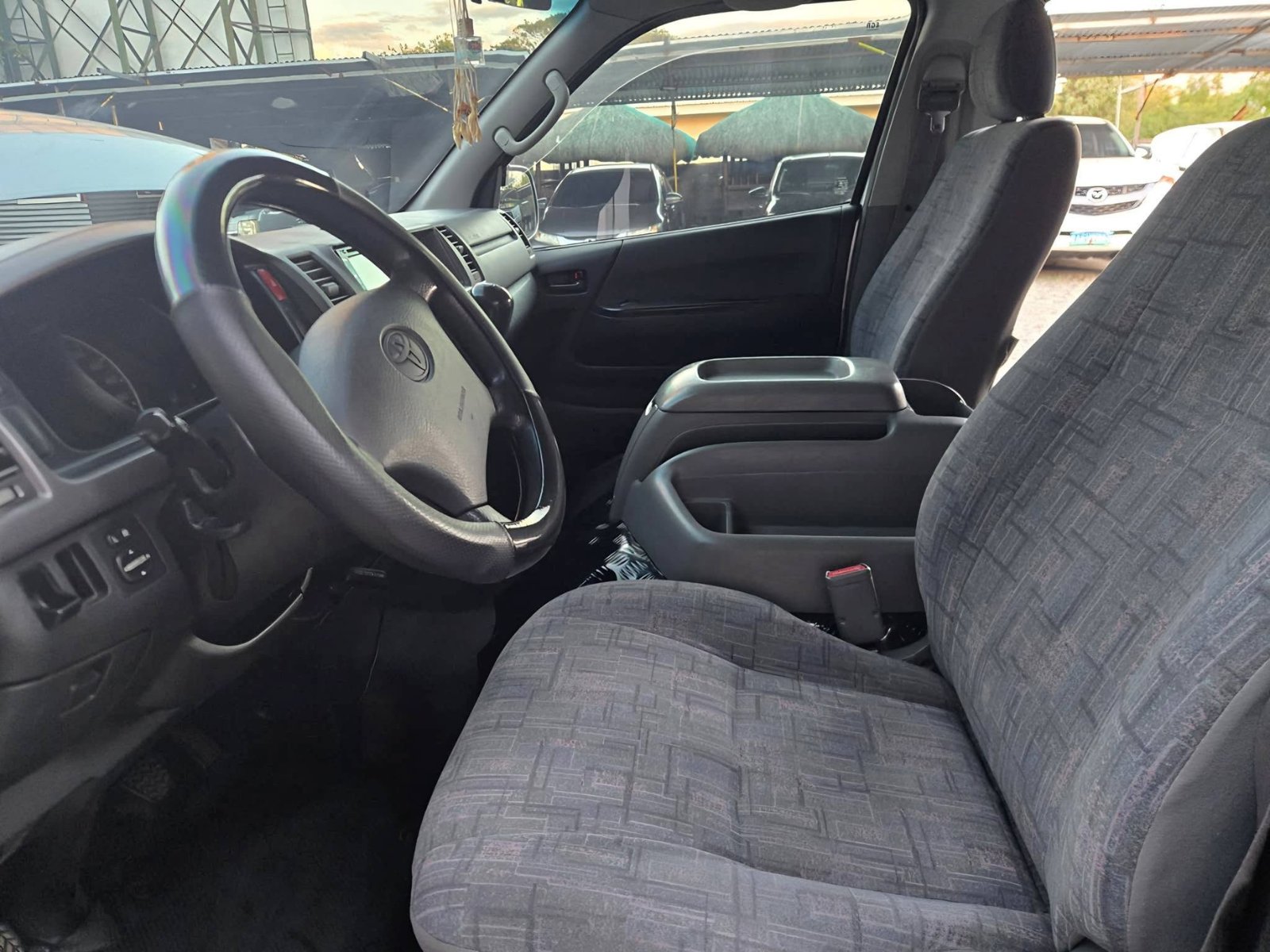 2006 Toyota Hiace GL