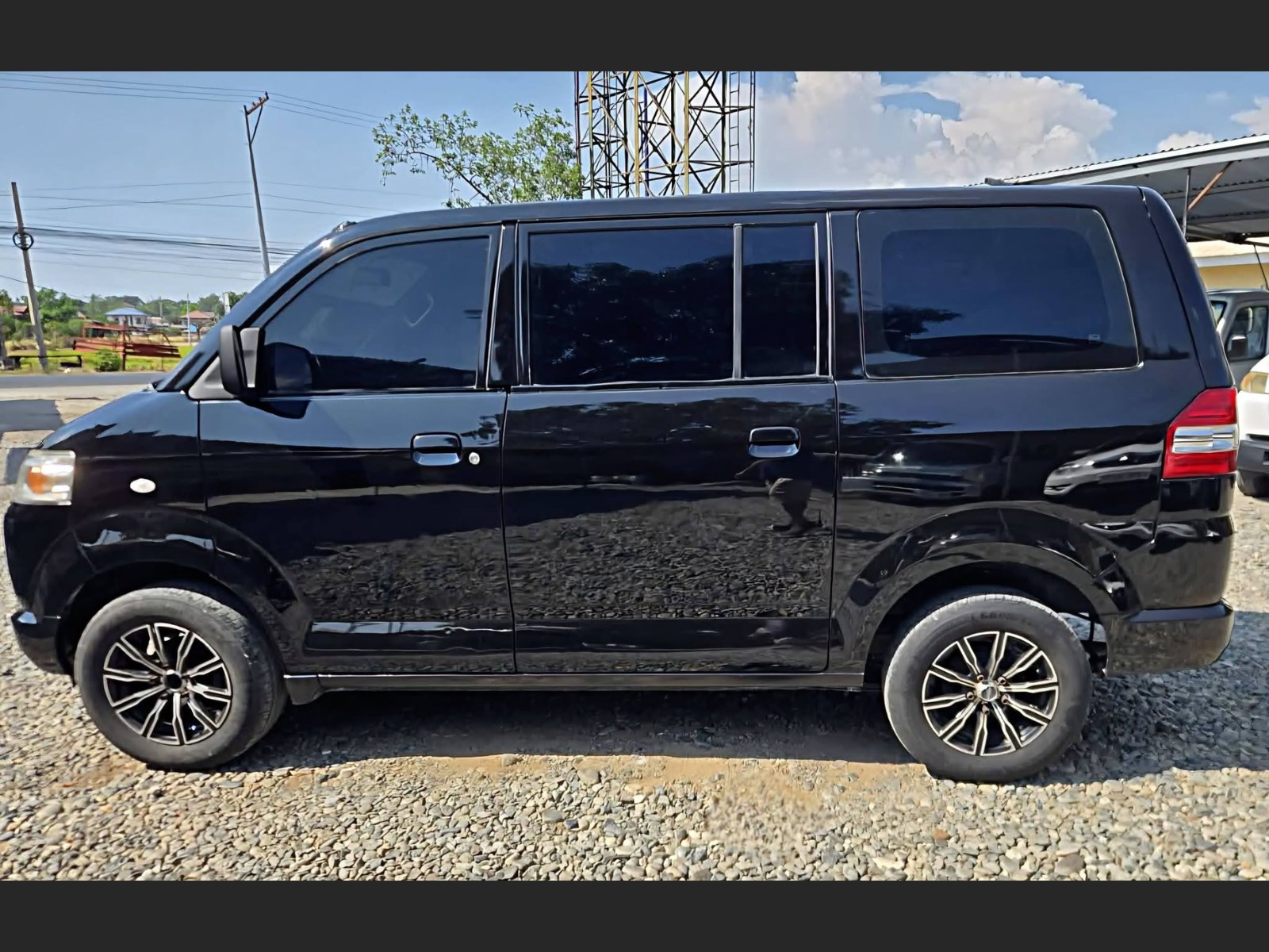 2013 Suzuki APV