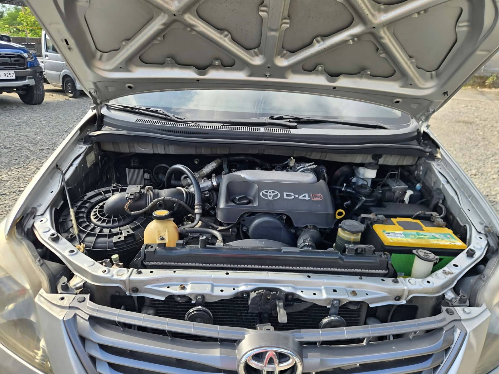 2015 Toyota Innova J