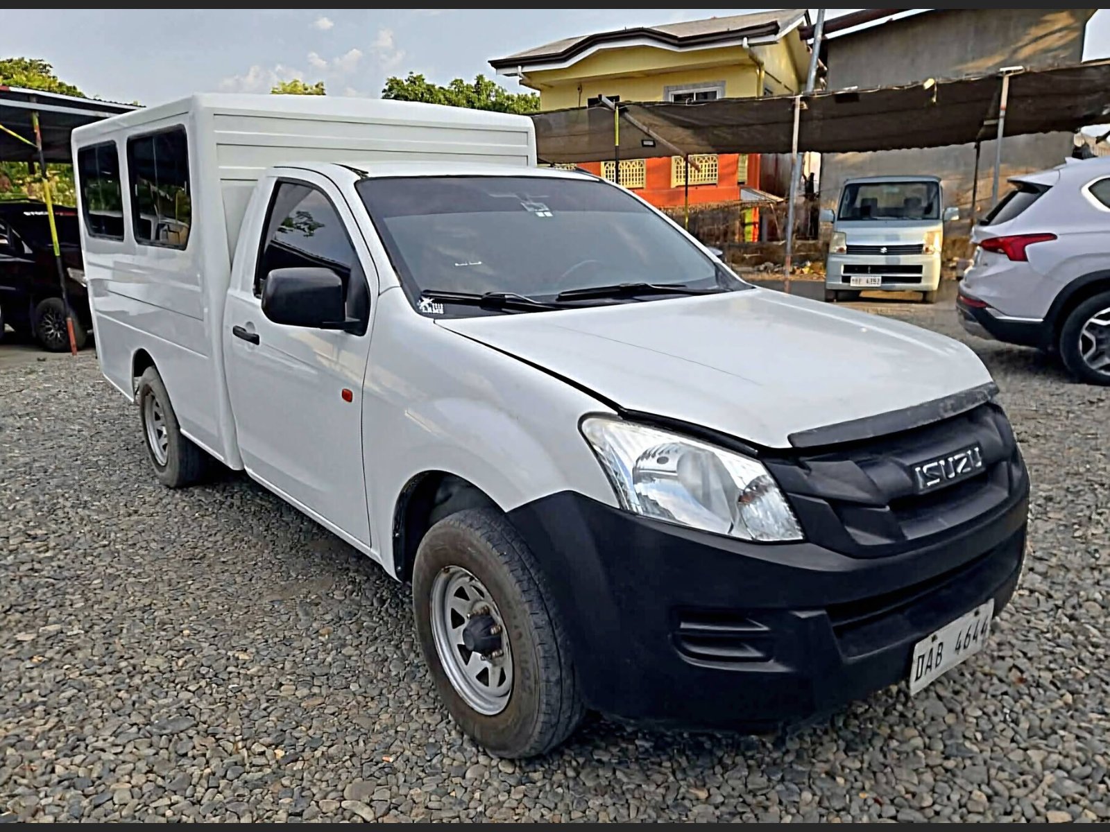 2017 Isuzu iPV