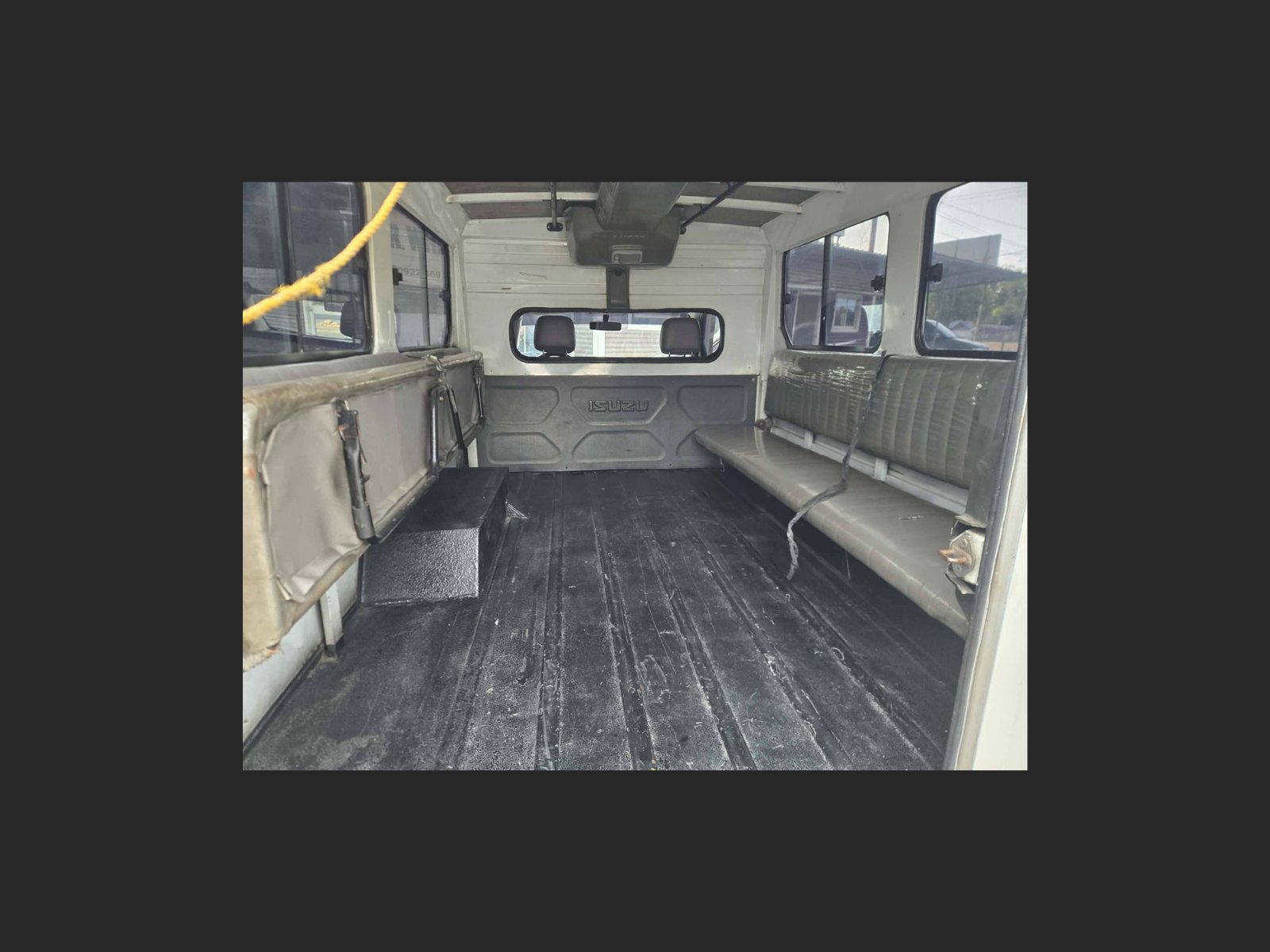 2017 Isuzu iPV